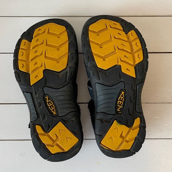 Keen Big Kids' Size 3 Newport H2 Waterproof shoes - Picture 5 of 6